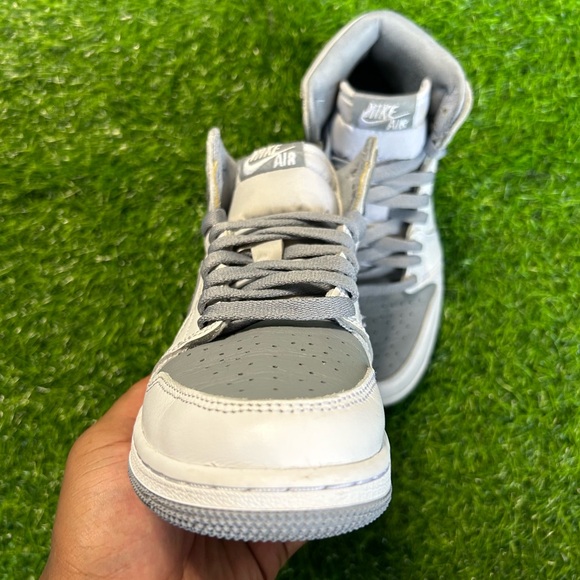 Size 5Y - Air Jordan 1 Retro High OG ‘Stealth’ - Picture 2 of 5